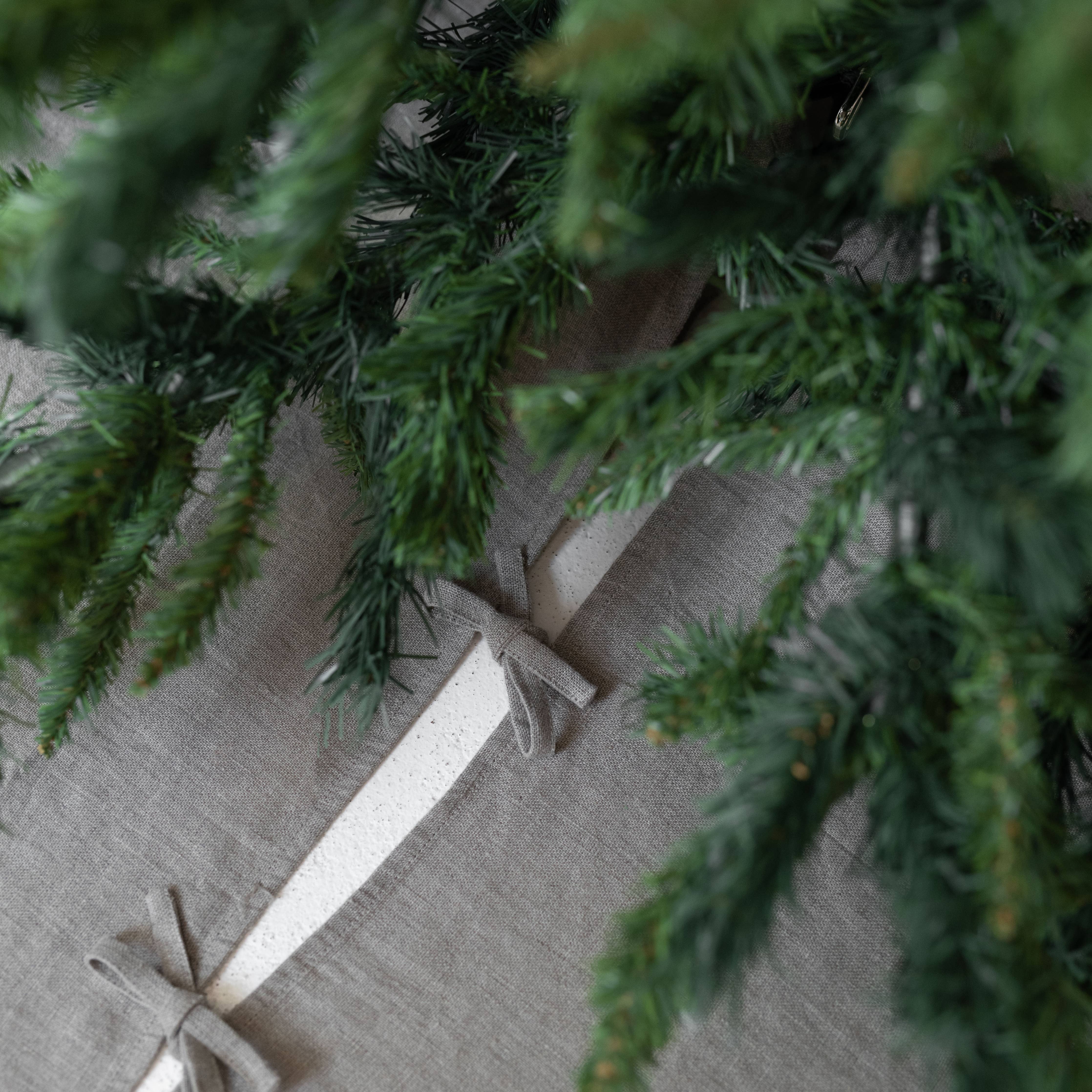 Linen Tales Natural Linen Christmas Tree Skirt