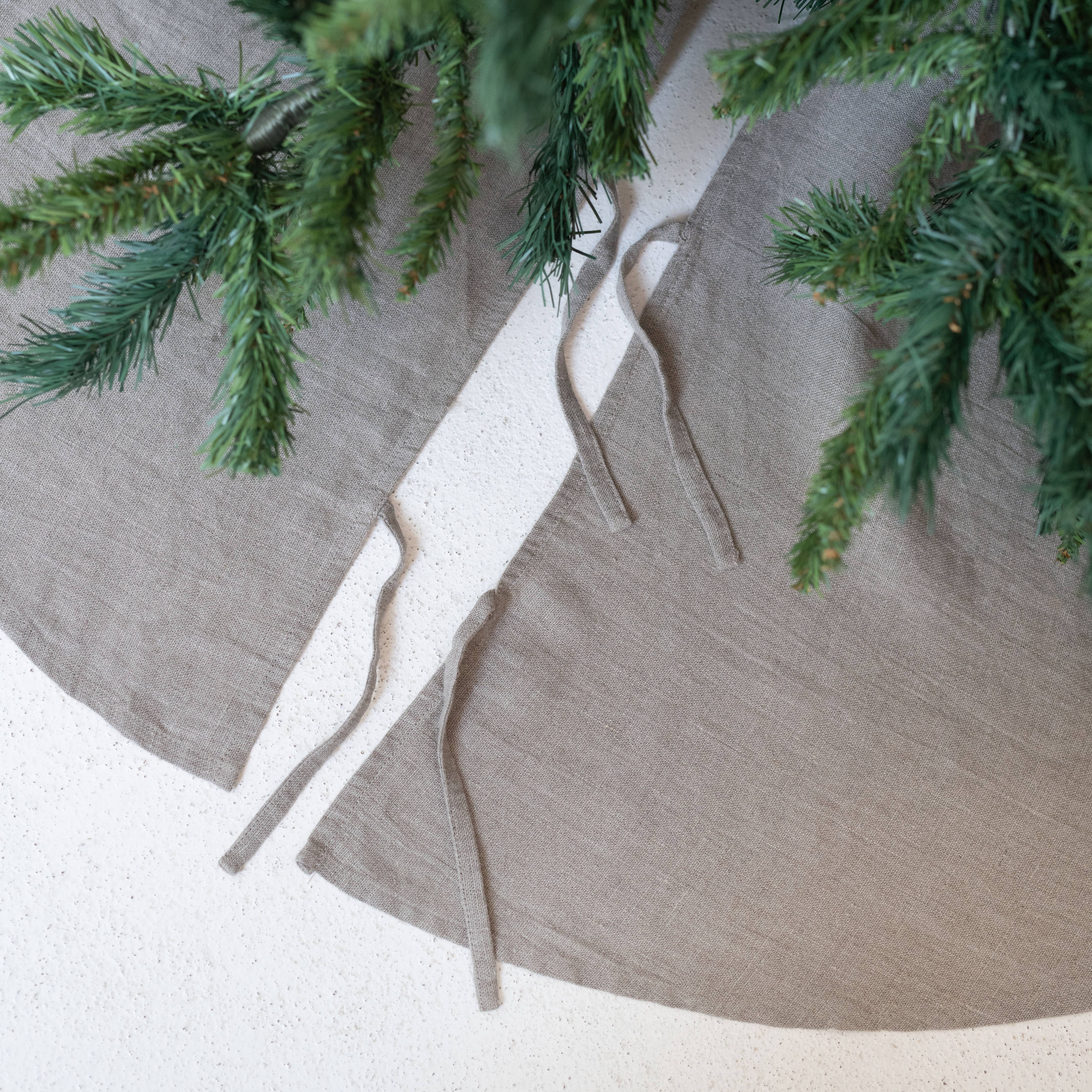 Linen Tales Natural Linen Christmas Tree Skirt