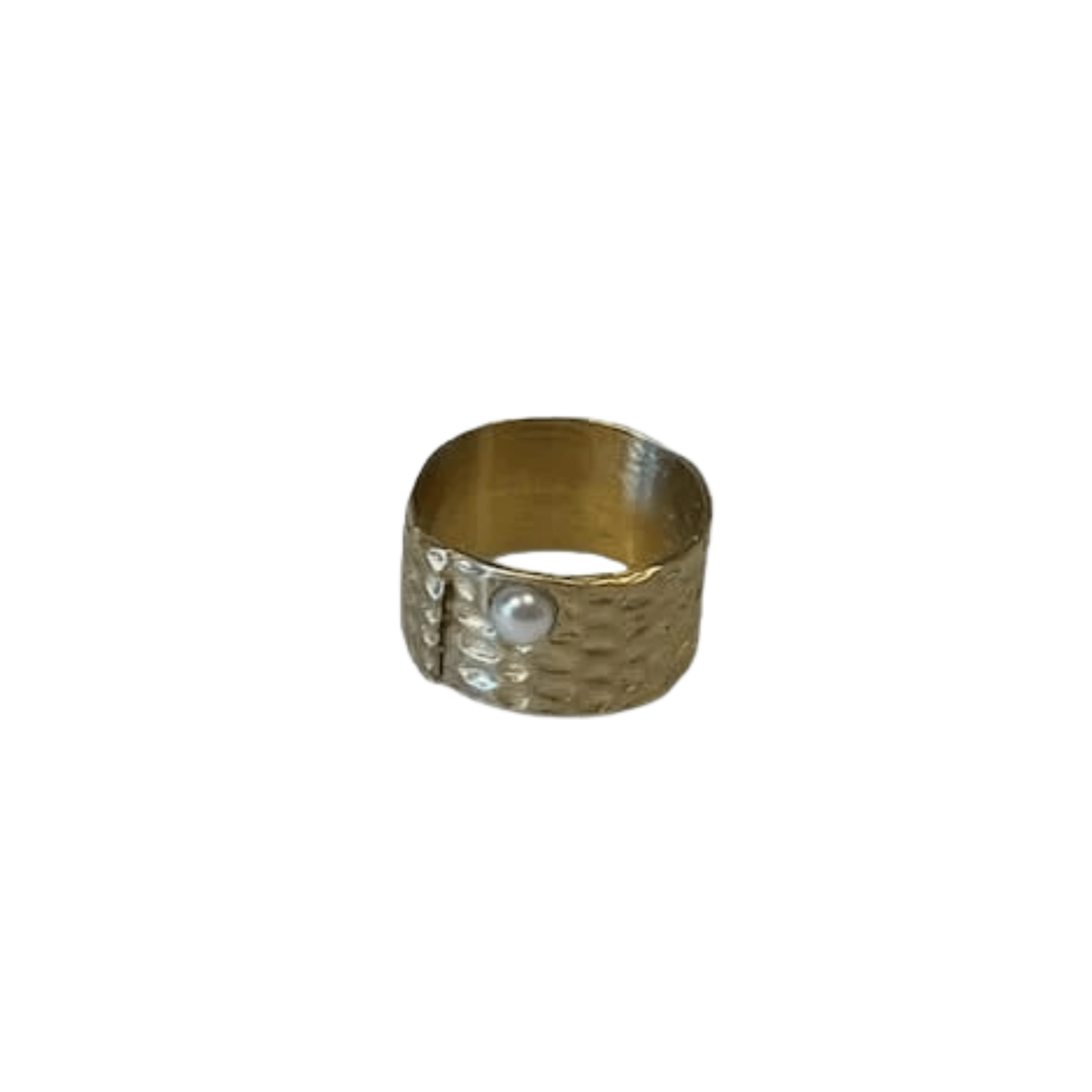 8.6.4 SHOP Pearl & Brass Ring