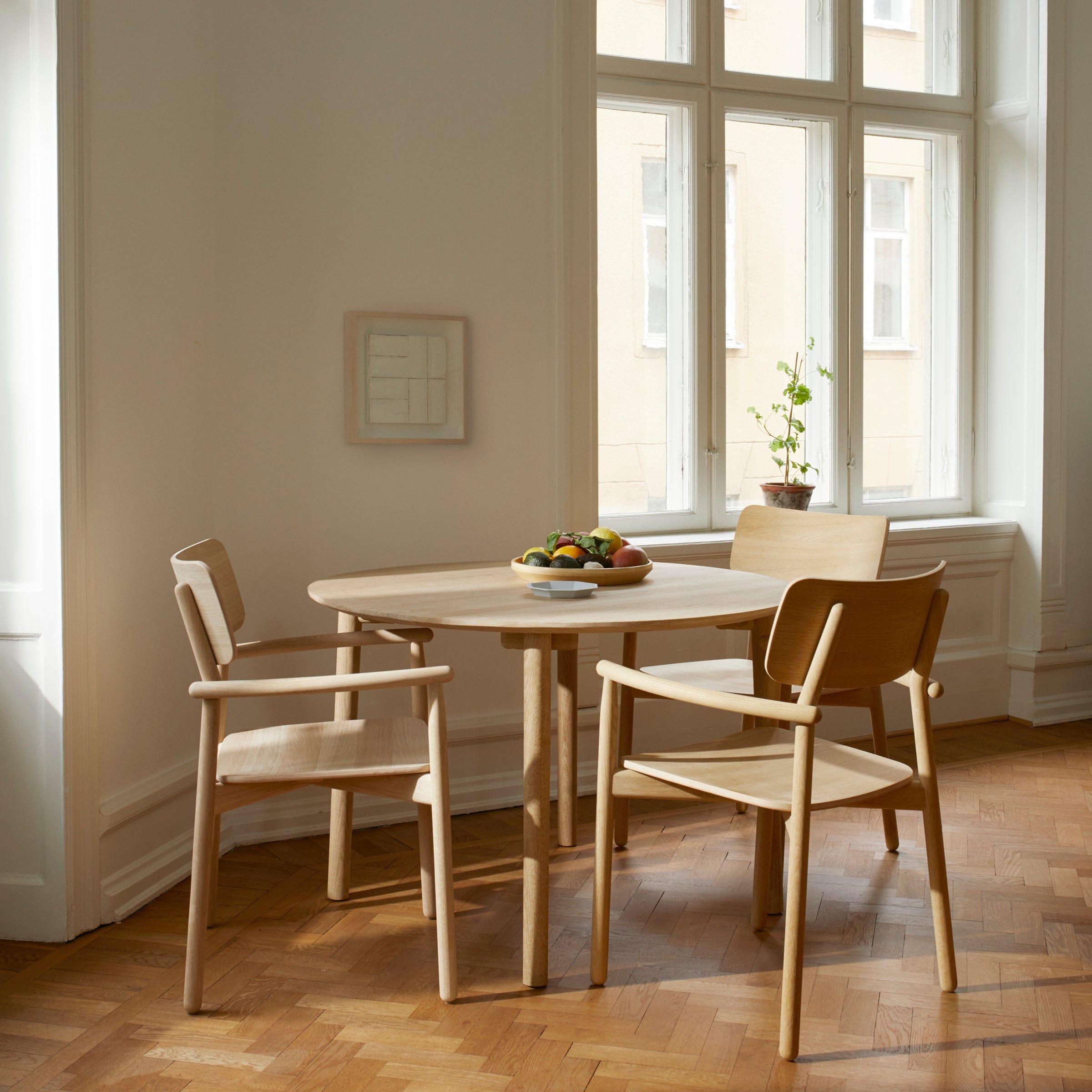 Skagerak Design Furniture Hven Round Dining Table