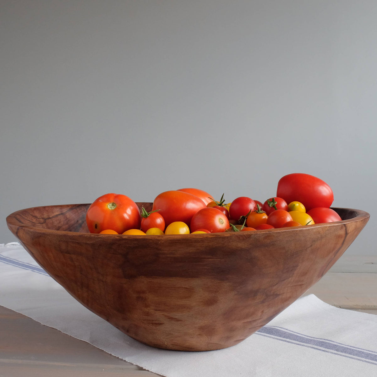 Sobremesa SHOP 17" Hardwood Salad Bowl