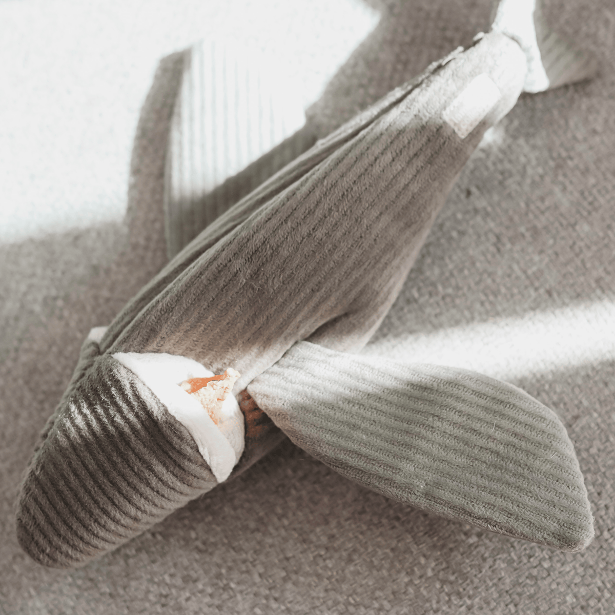 Lambwolf Collective SHOP Flying Fish Enrichment Dog Toy