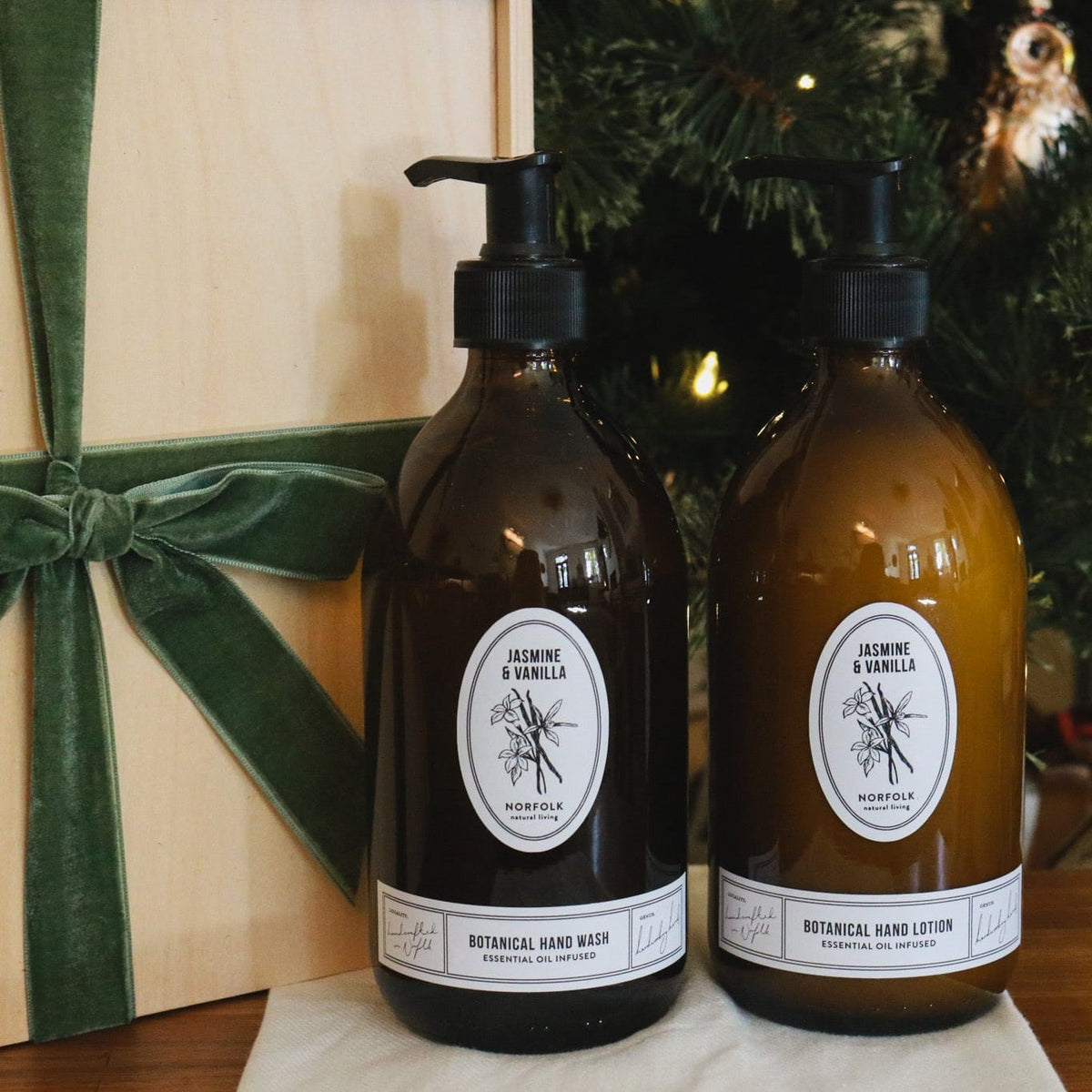 Asher + Rye SHOP For the Host | Jasmine & Vanilla Holiday Box