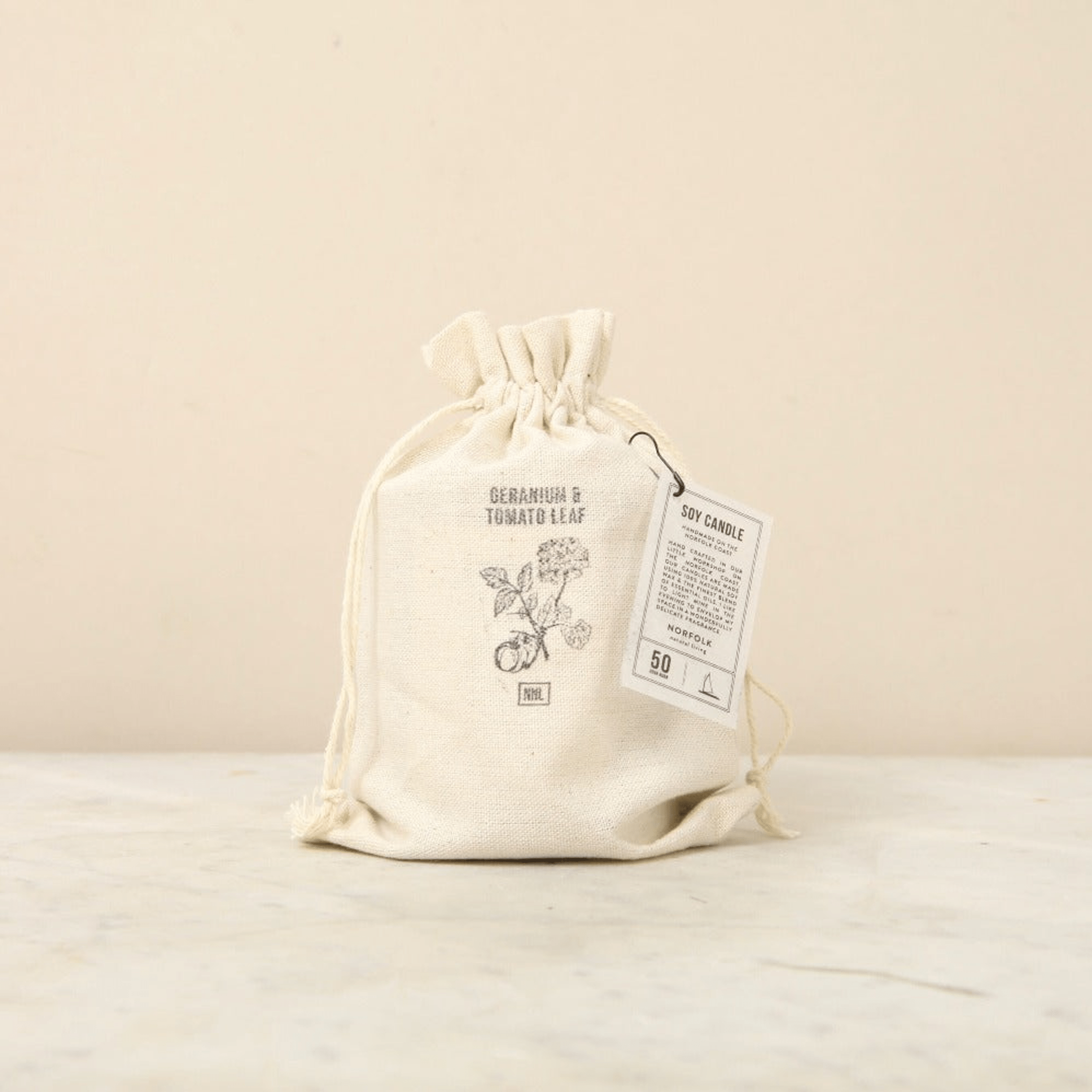 Norfolk Natural Living Geranium & Tomato Leaf Candle