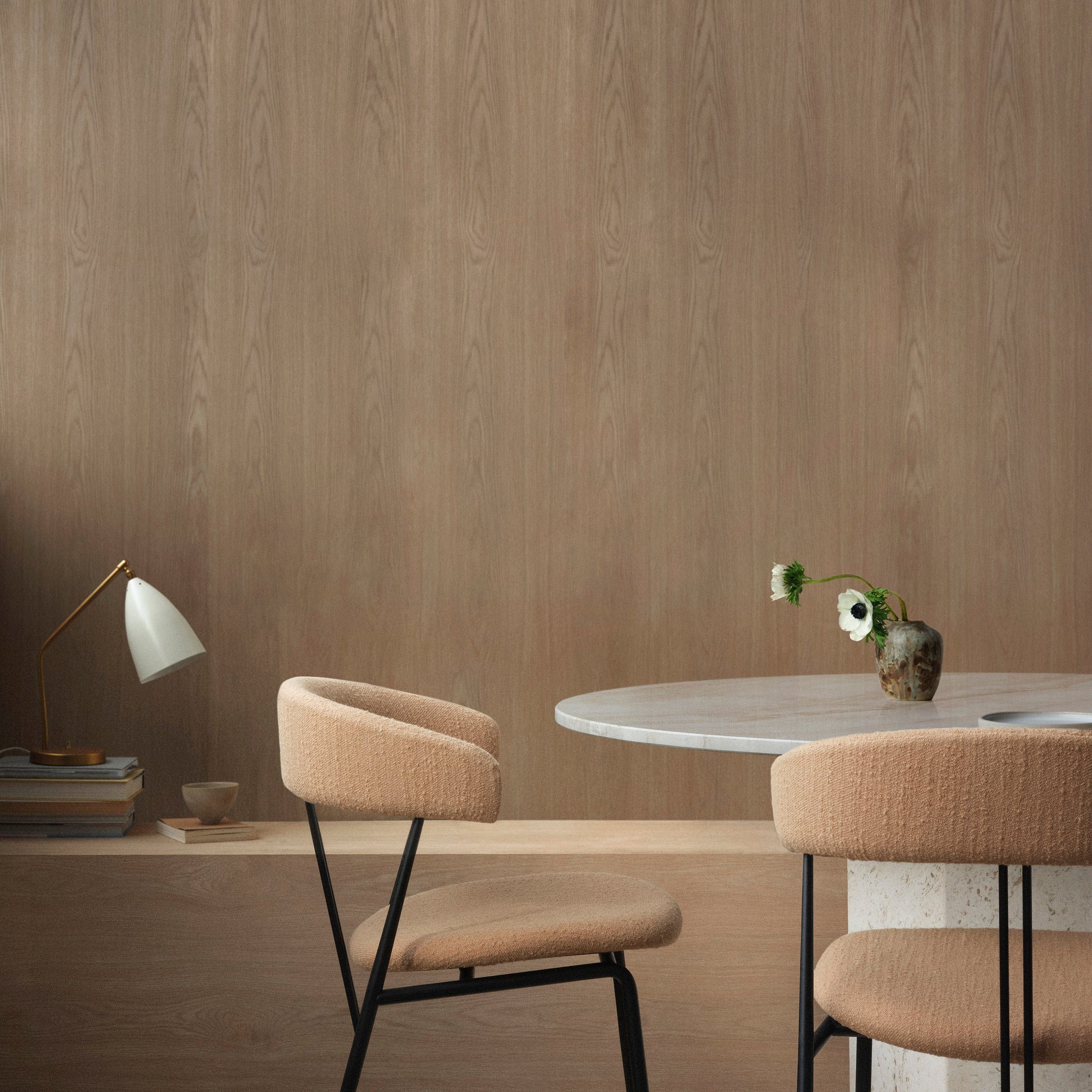 Gubi Lighting Gräshoppa Table Lamp