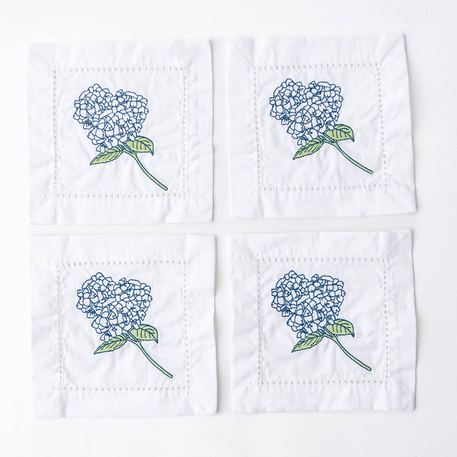 8 Oak Lane Cloth Napkins Hydrangea Embroidered Cotton Cocktail Napkin Set of 4