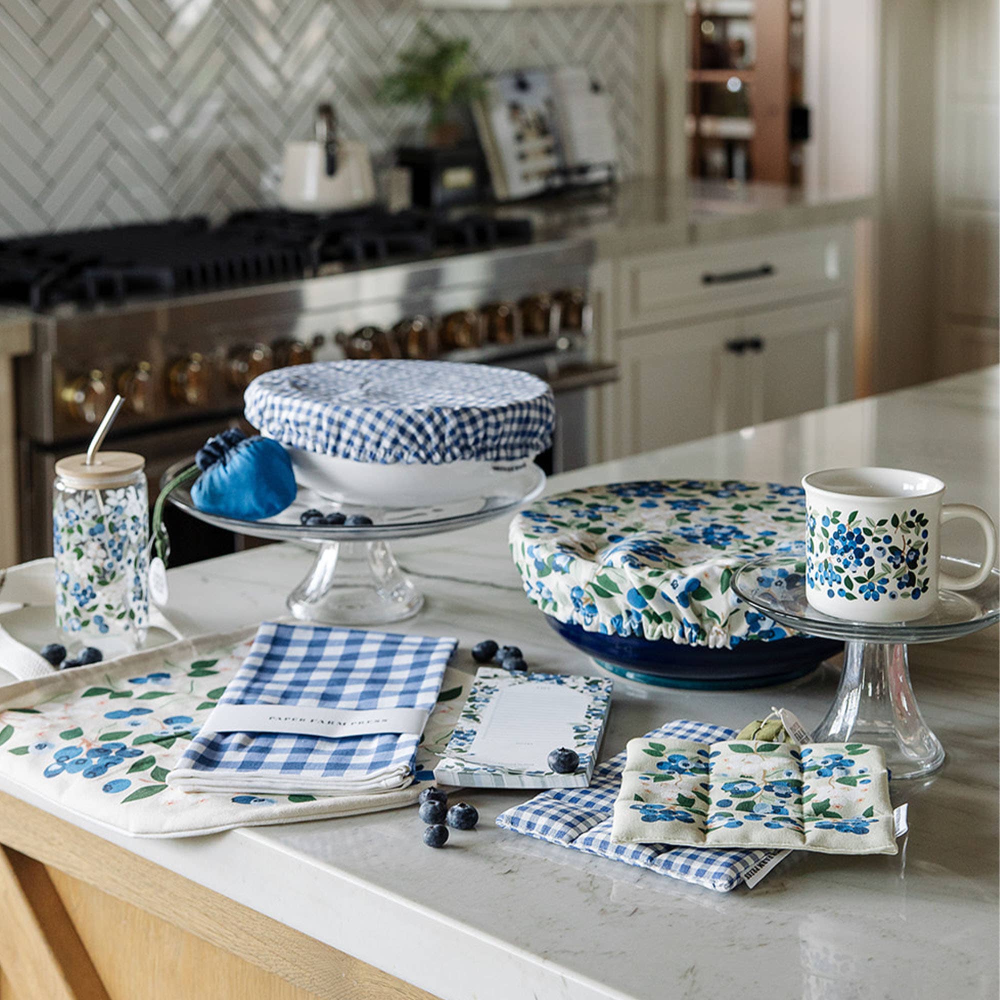 Paper Farm Press Paper Farm Press - Blueberry Field Pot Holder Set