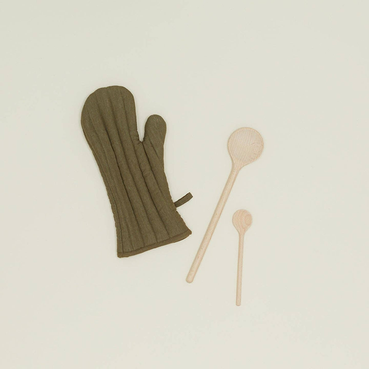 Hawkins New York SHOP Simple Linen Oven Mitts