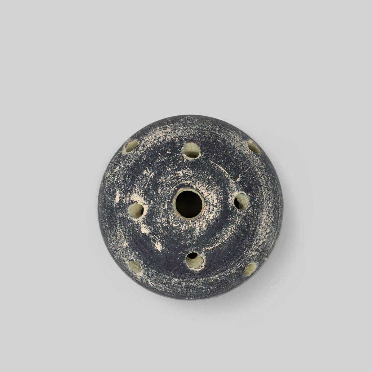 Bloomist SHOP Terra Cotta Frog Vase, Grey Patina