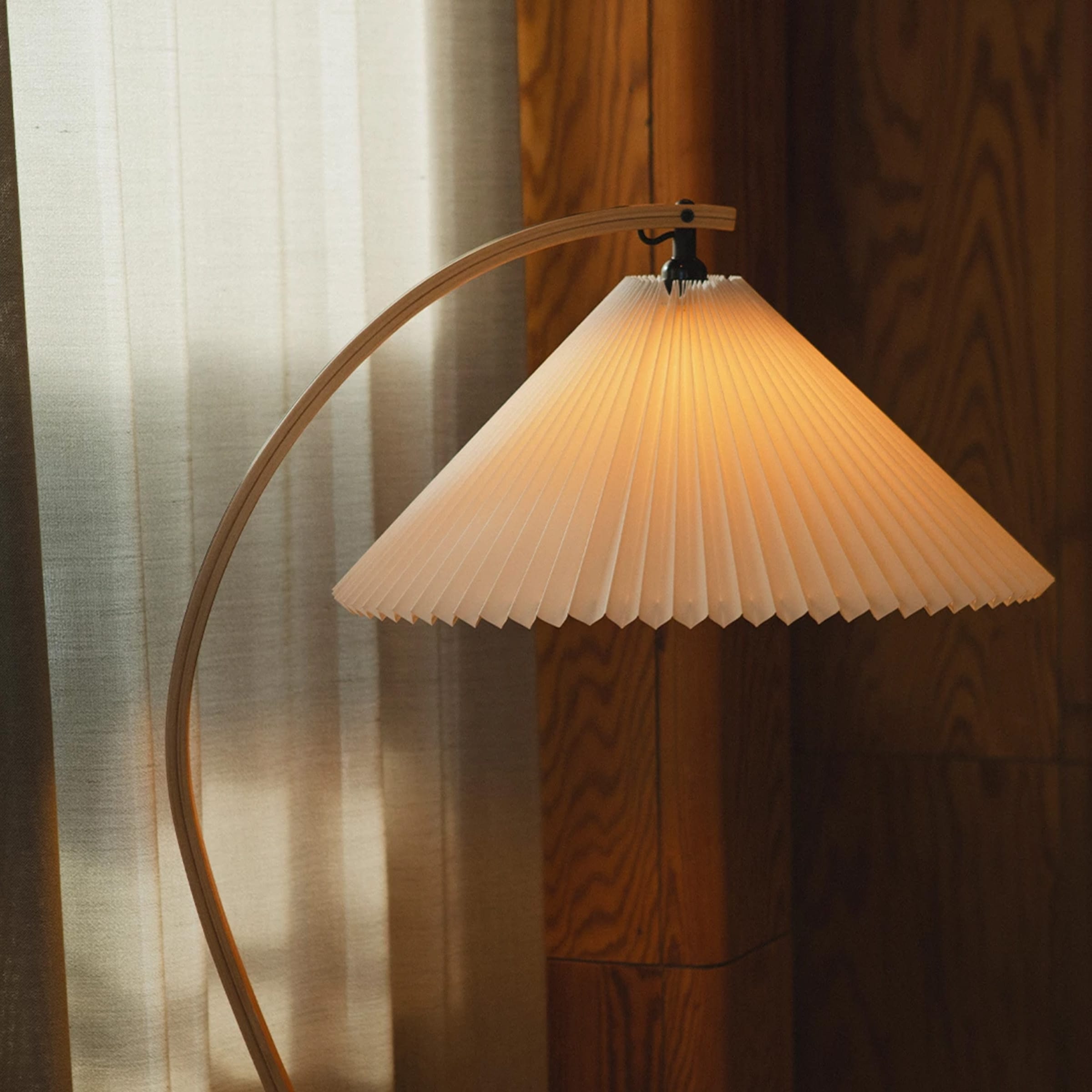 Gubi SHOP Timberline Floor Lamp