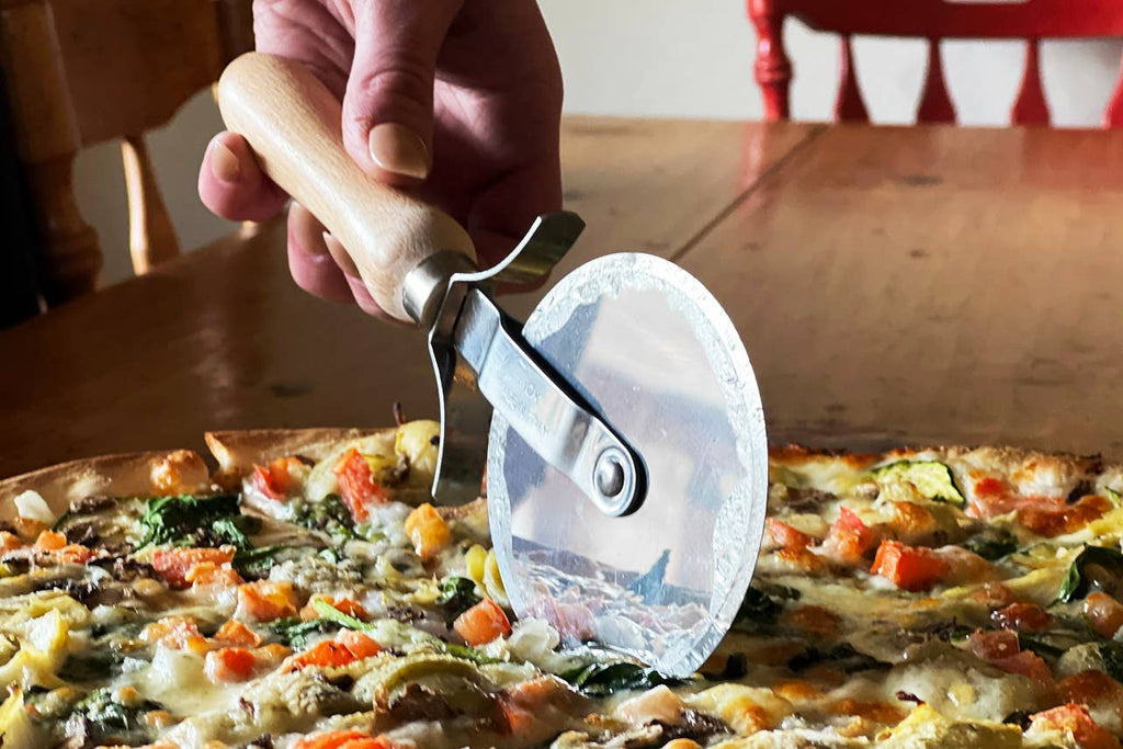 Verve Culture Verve Culture - Italian Beechwood Pizza Slicer