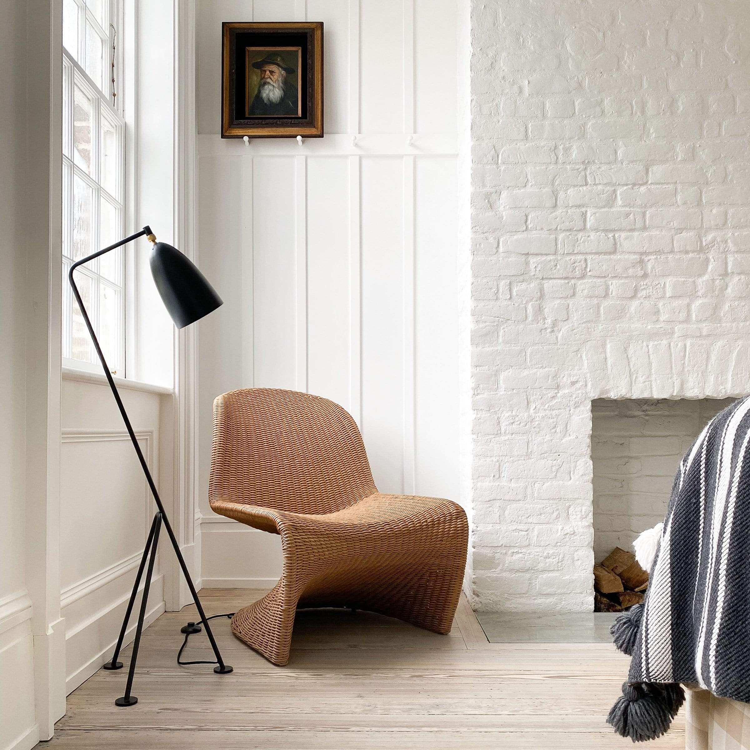 Gubi Lighting Gräshoppa Floor Lamp