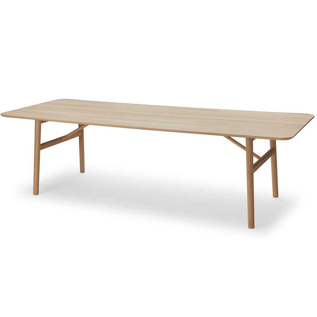 Skagerak Design Furniture Large / Unfinished Oak Hven Dining Table