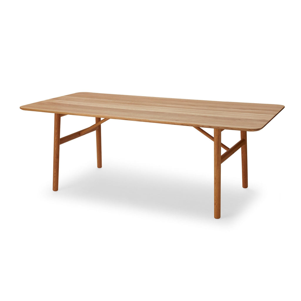 Skagerak Design Furniture Small / Natural Oil Treated Oak Hven Dining Table