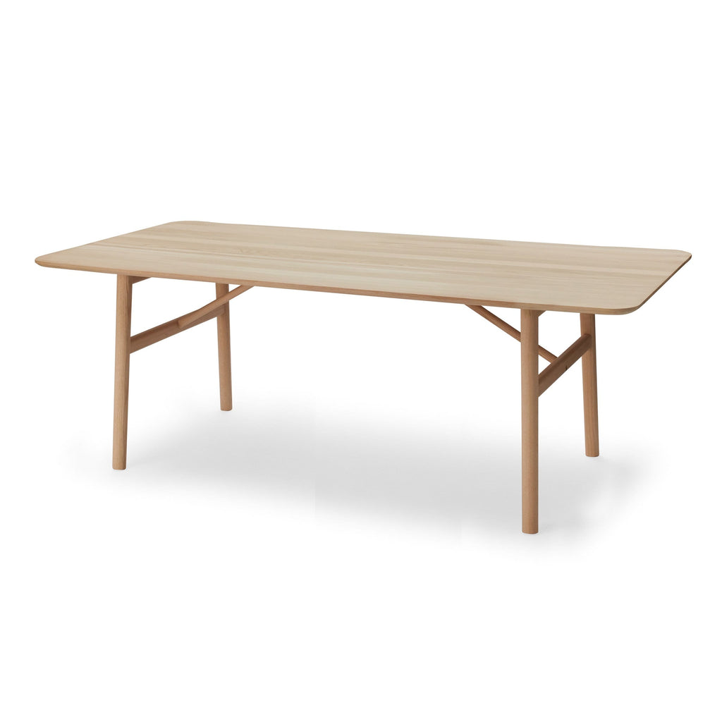 Skagerak Design Furniture Small / Unfinished Oak Hven Dining Table
