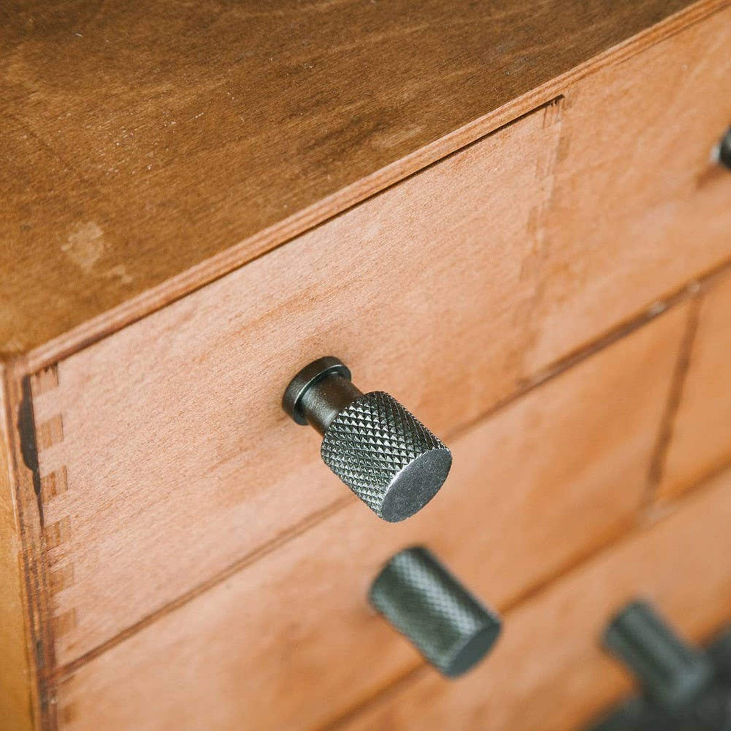 Brut Homeware Hardware Knurled Knob slim black nickel