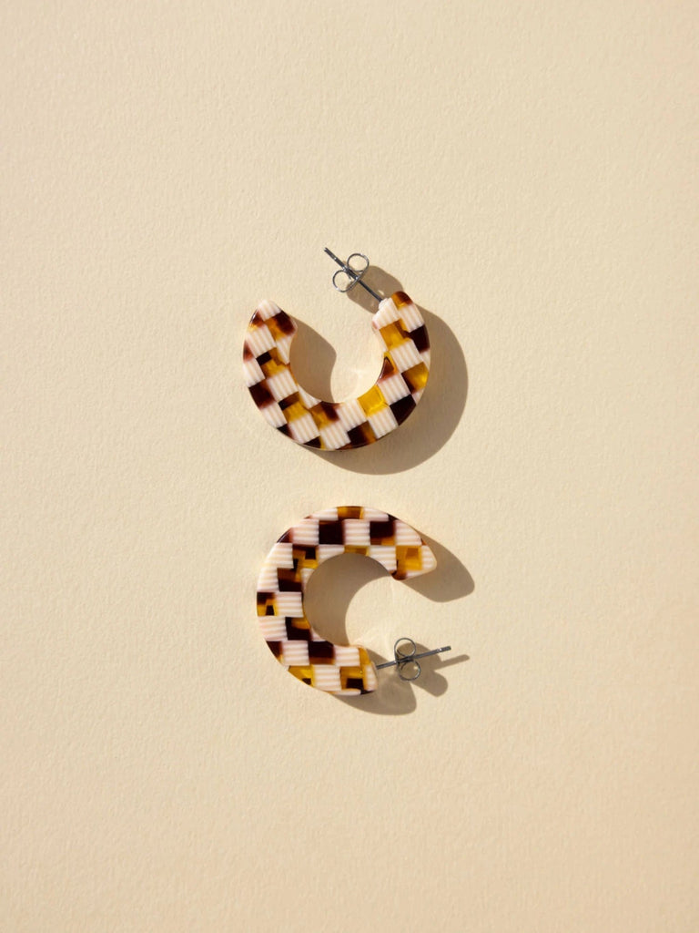 NAT + NOOR Jewelry Checkered Ray Hoops