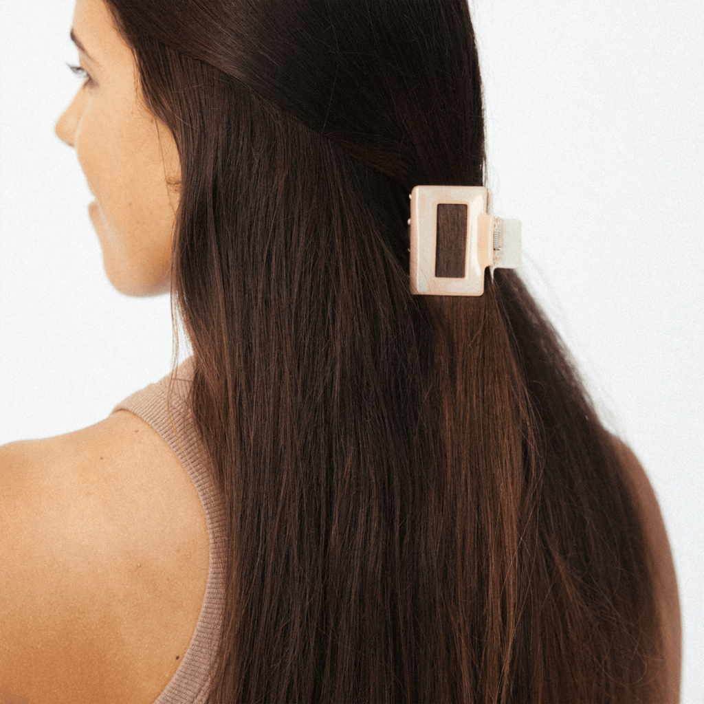NAT + NOOR Two Tone Hair Claw